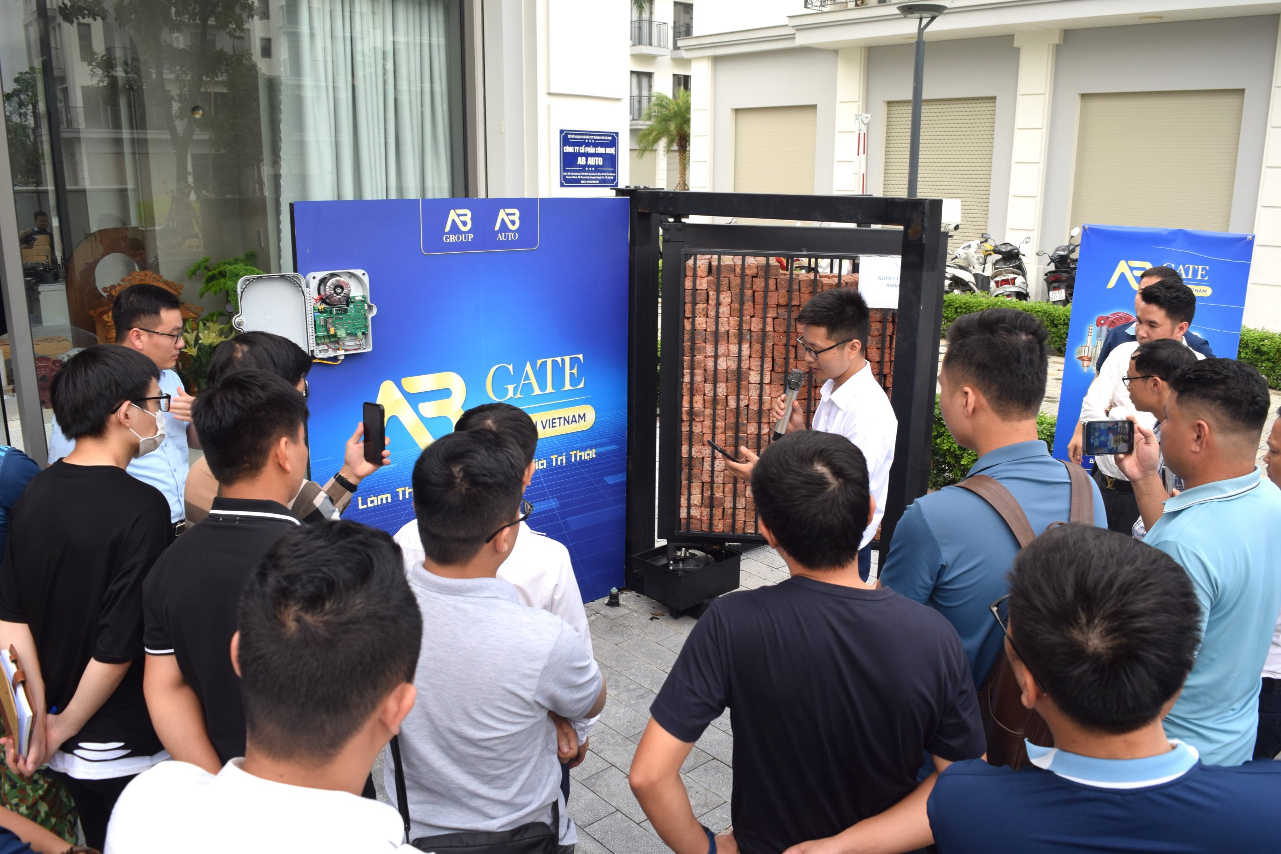 Sự kiện ra mắt cổng tự động AB Gate tại Hà Nội - AB Group